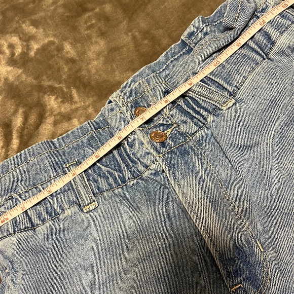 Hollister denim ultra high rise mom short - Picture 6 of 6